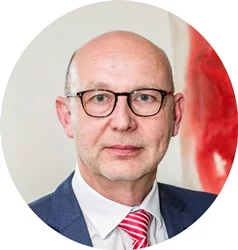 Herr Bernhard Stürmer, APICON Herr Bernhard Stürmer, APICON